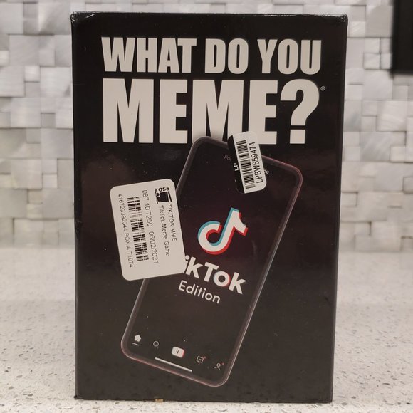 TikTok Other - What do you meme? TikTok Edition Game Board Game